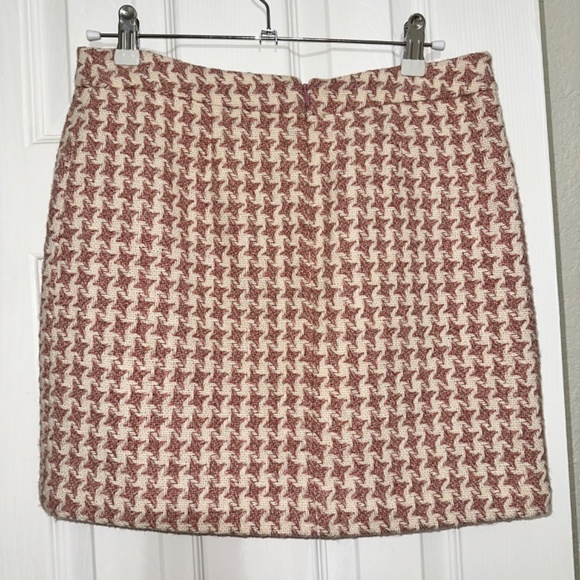 Beth Bowley Pink & Cream Tweed Houndstooth Print Mini Skirt - Size 4 - Picture 2 of 3